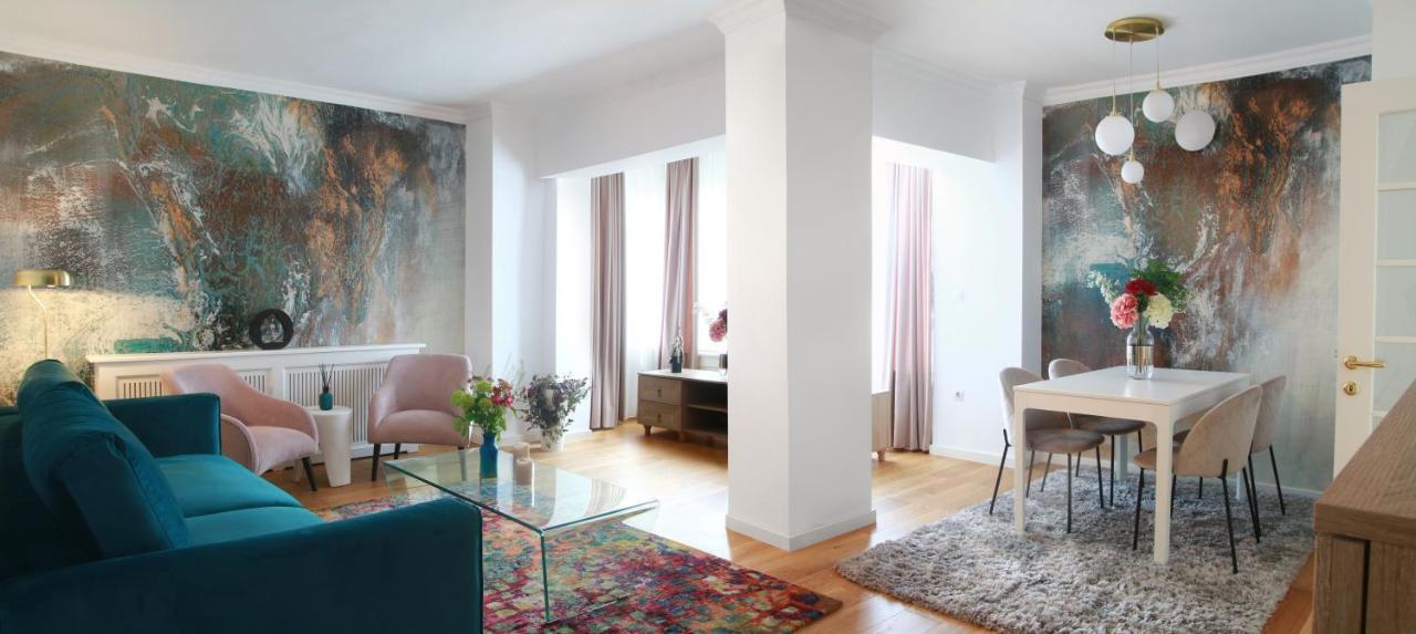 Premium Central Apartment Brasov Exterior photo